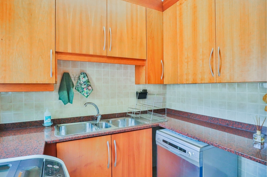 5 Bedroom Property for Sale in Xanadu Eco Park North West